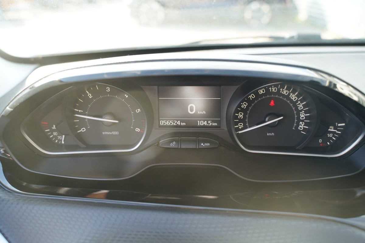 Billede af Peugeot 208 1,5 BlueHDi 100 Allure Sky