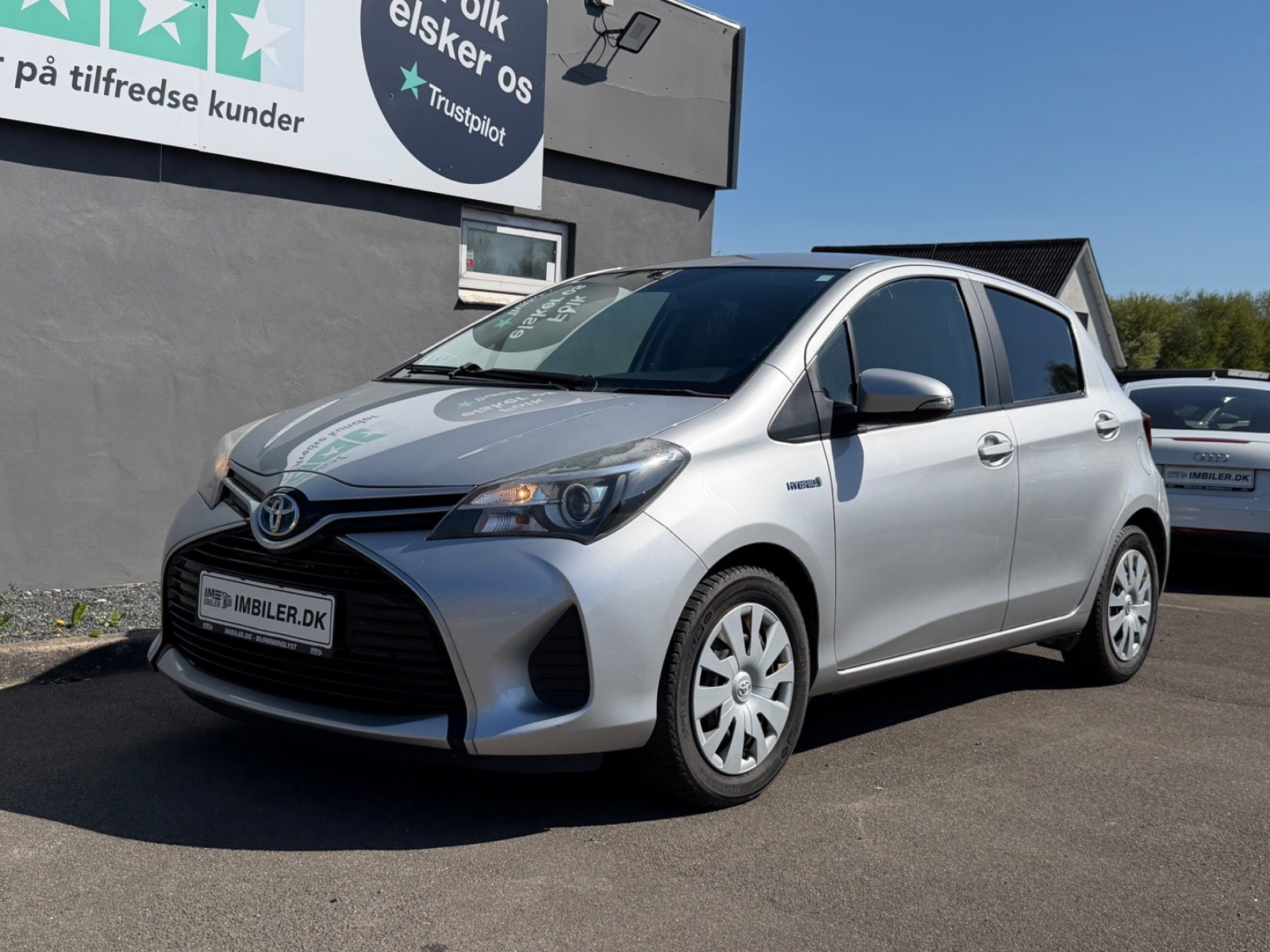 Toyota Yaris Hybrid H2 e-CVT