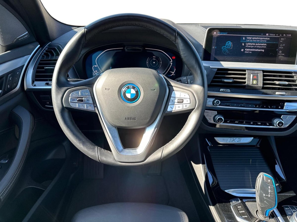 BMW iX3 Charged Plus billede 9