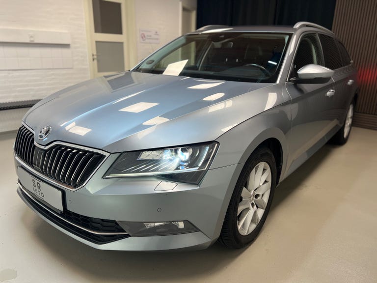 Skoda Superb TSi 150 Style Combi DSG