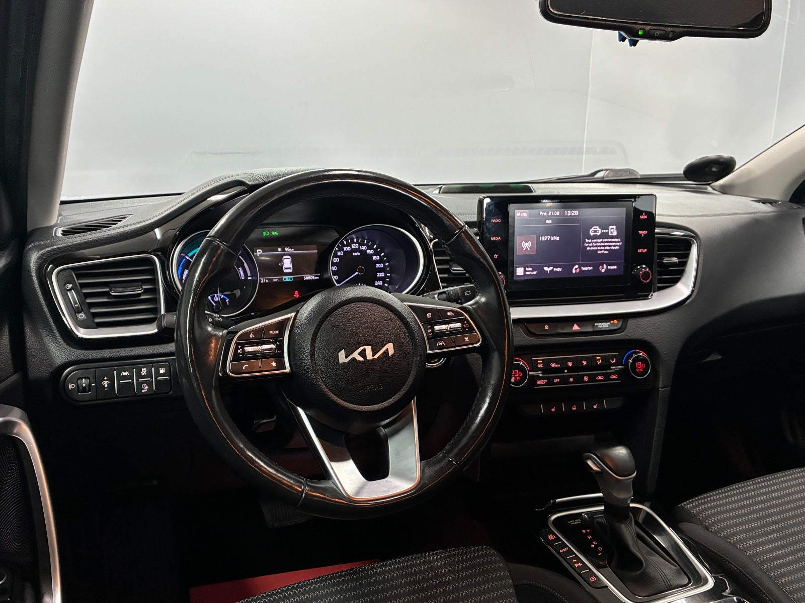 Billede af Kia Ceed 1,6 PHEV Prestige SW DCT