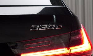 BMW 330e Touring Sport Line aut.