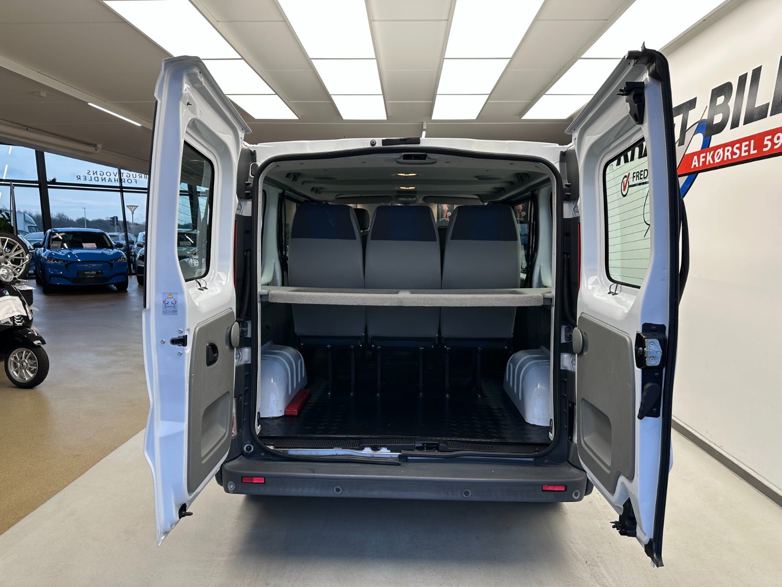 Billede af Renault Trafic T29 2,0 dCi 115 L2H1 Kombi