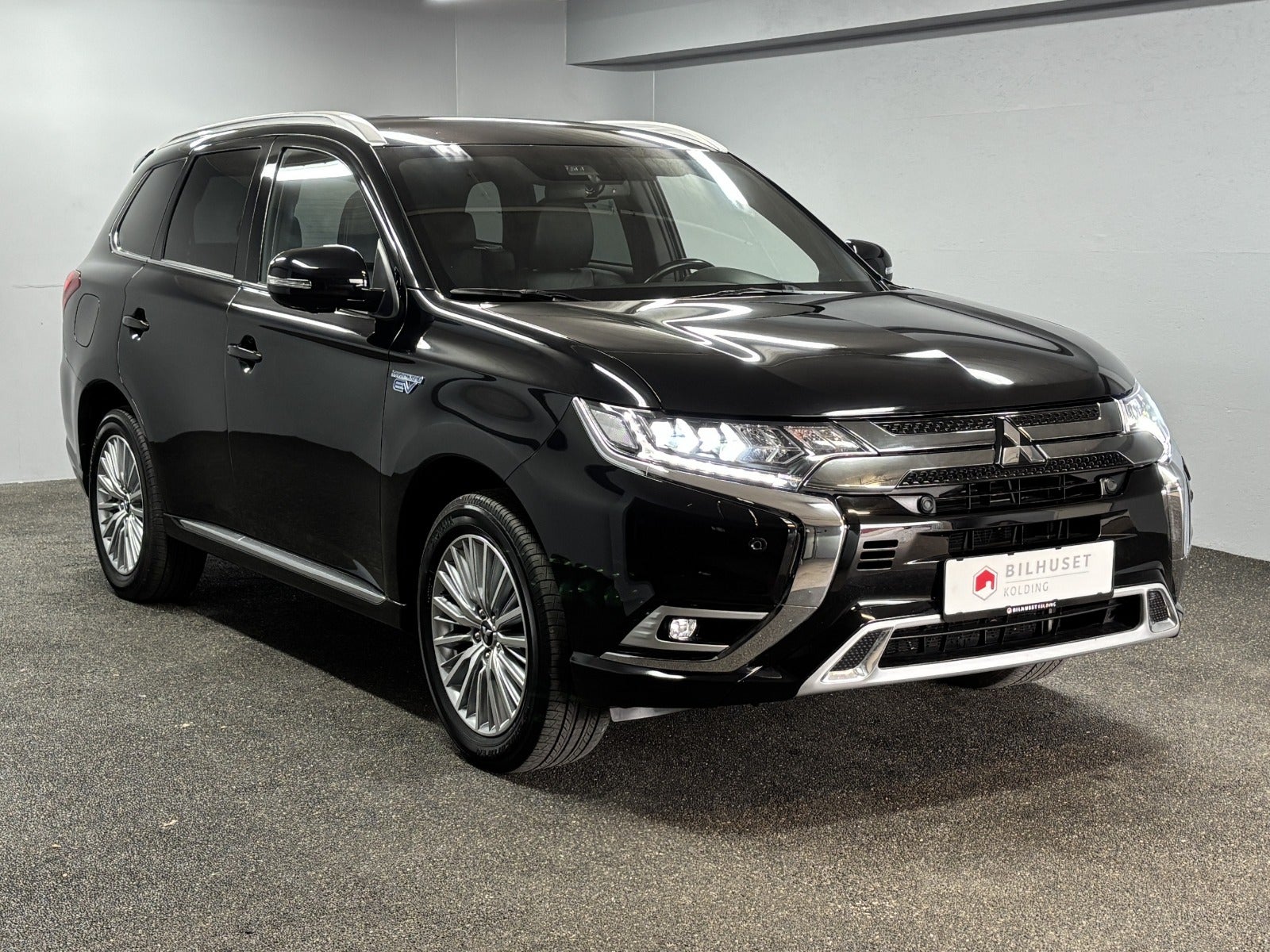 Billede af Mitsubishi Outlander 2,4 PHEV Instyle CVT 4WD