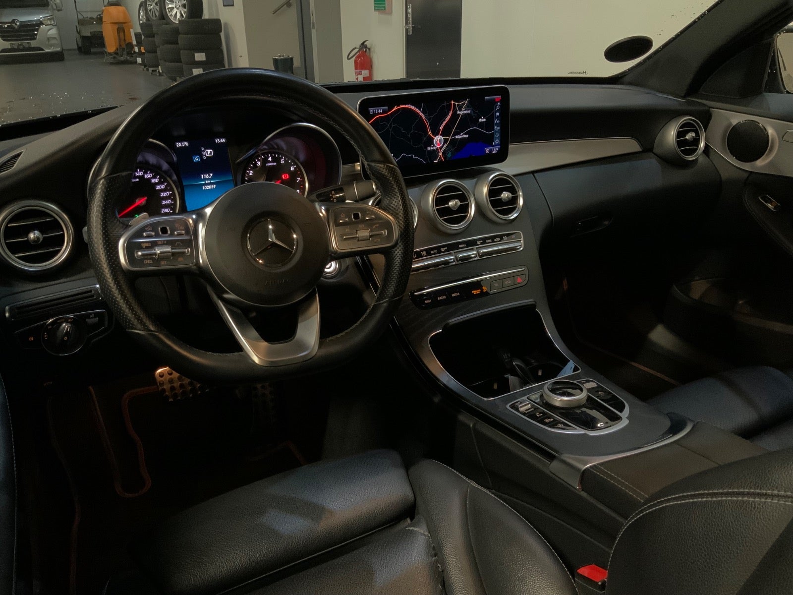 Mercedes-Benz C 300 (8/8)