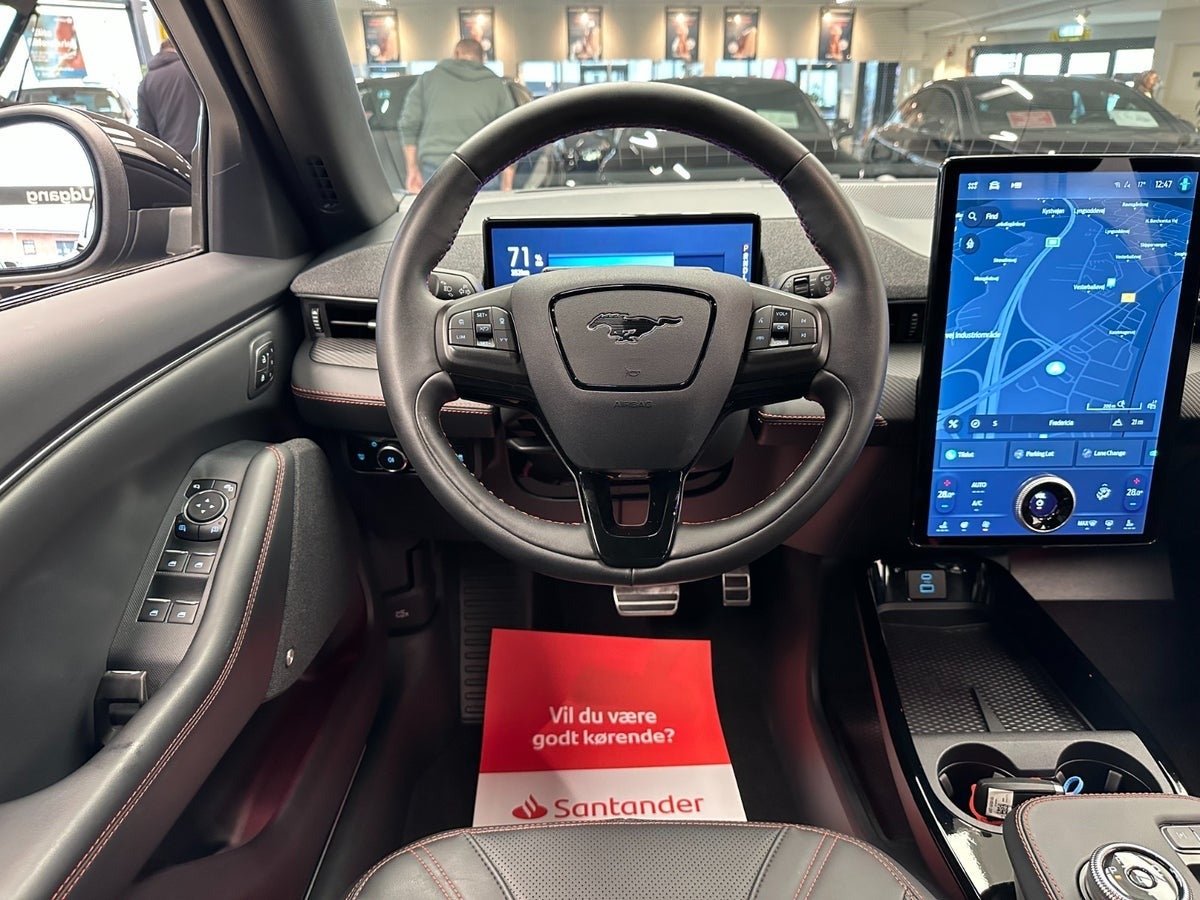 Billede af Ford Mustang Mach-E 98 Premium Extended Range