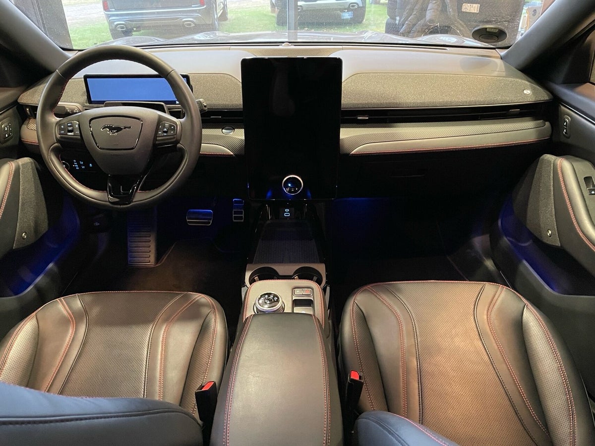 Ford Mustang Mach-E Premium Standard Range AWD billede 4