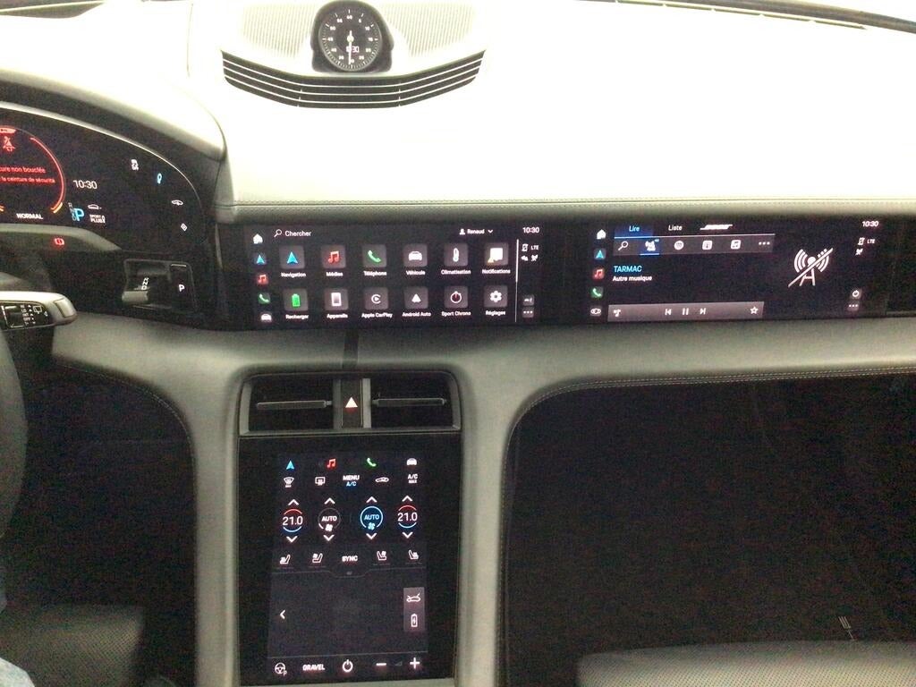 Porsche Taycan Turbo Cross Turismo