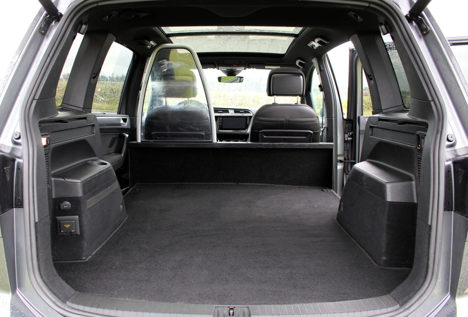 VW Touran TDi 190 R-line DSG Van