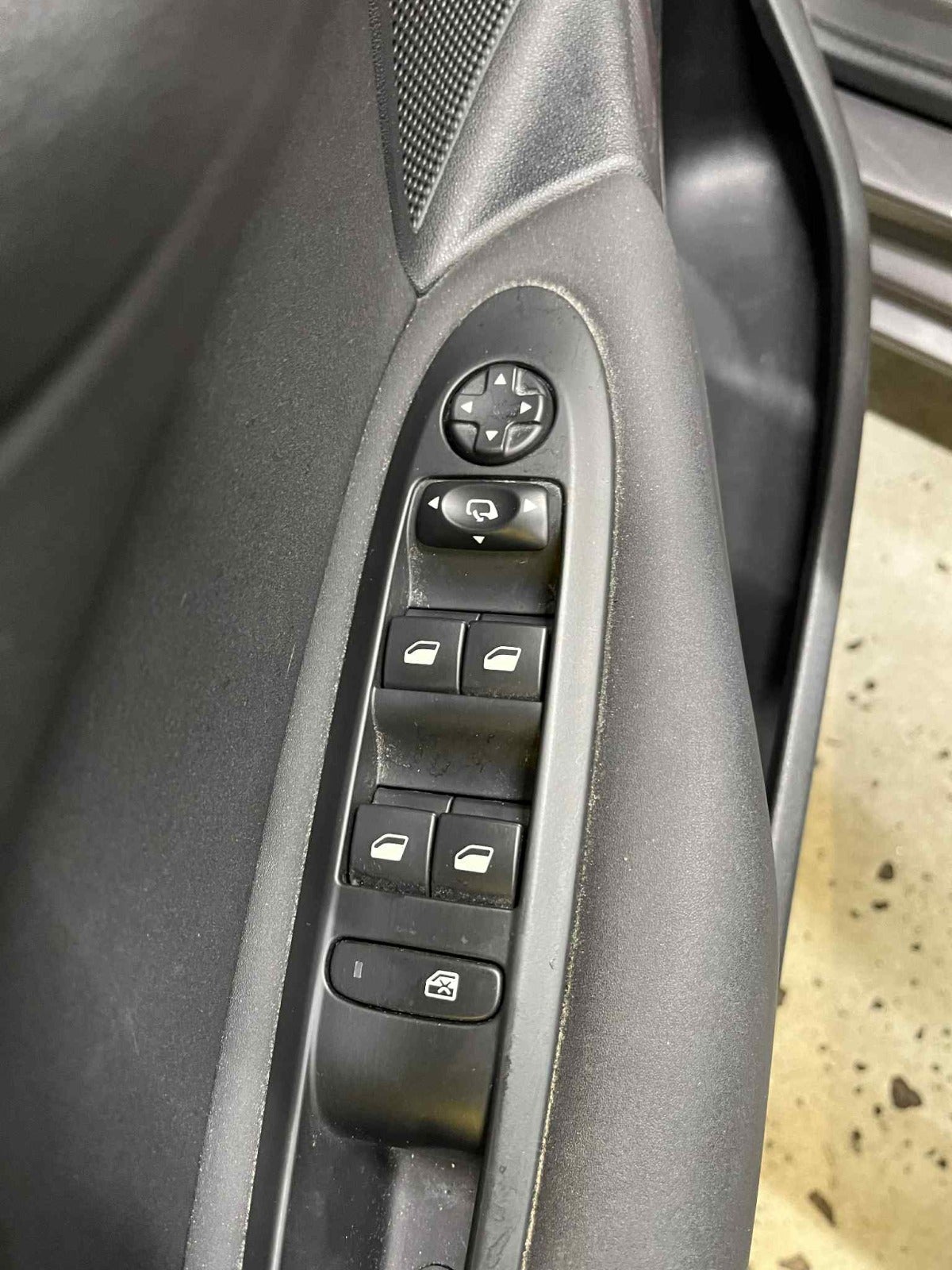 Billede af Citroën C4 1,6 BlueHDi 100 Feel Complet