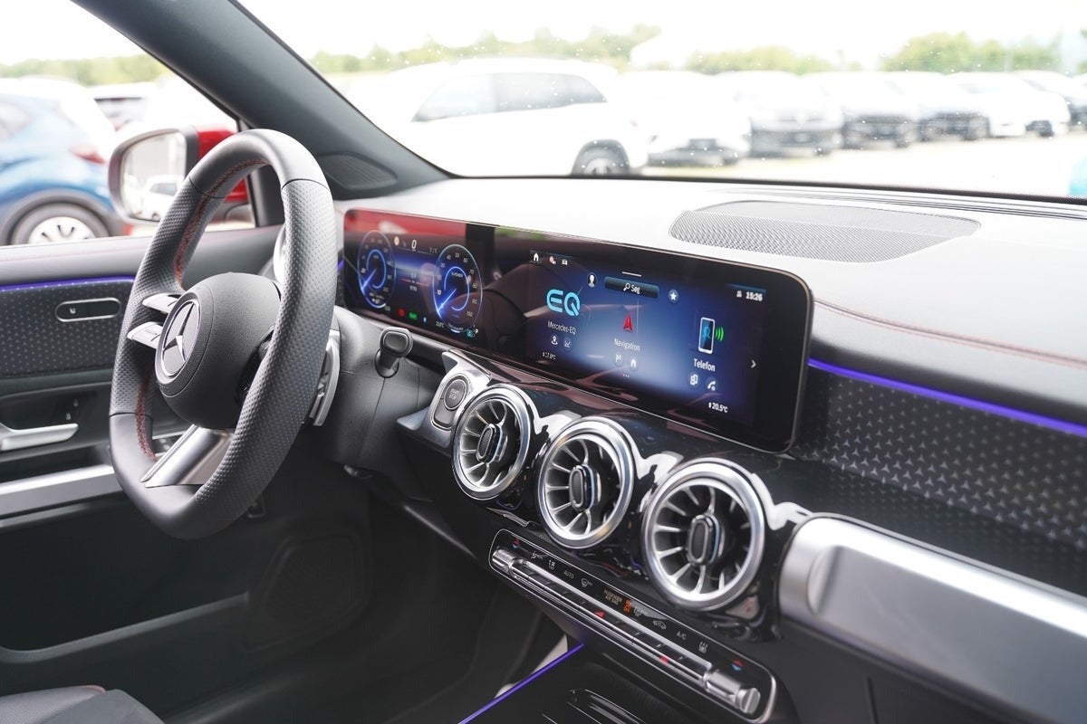 Billede af Mercedes EQB300  AMG Line 4Matic