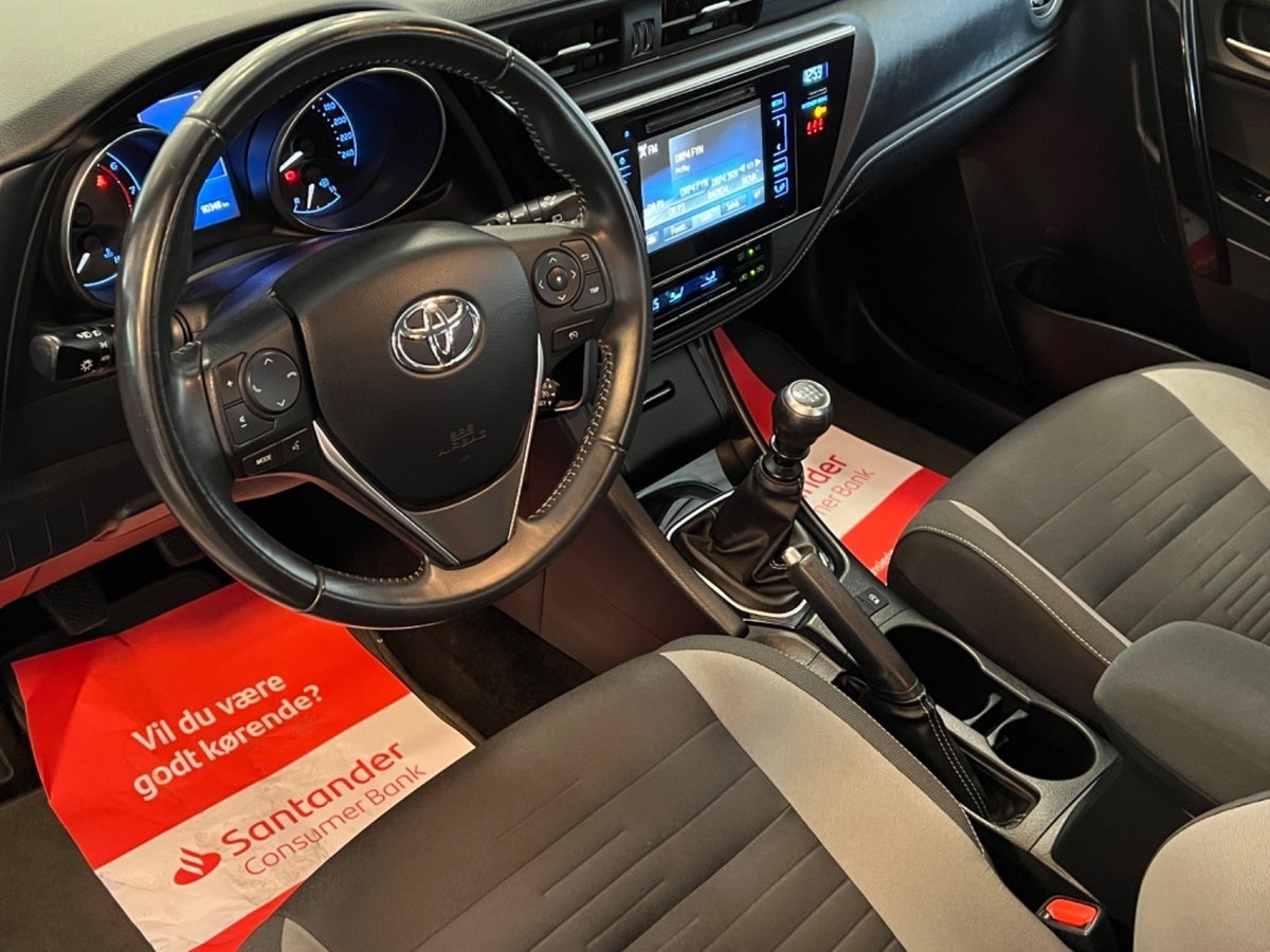 Toyota Auris 2017