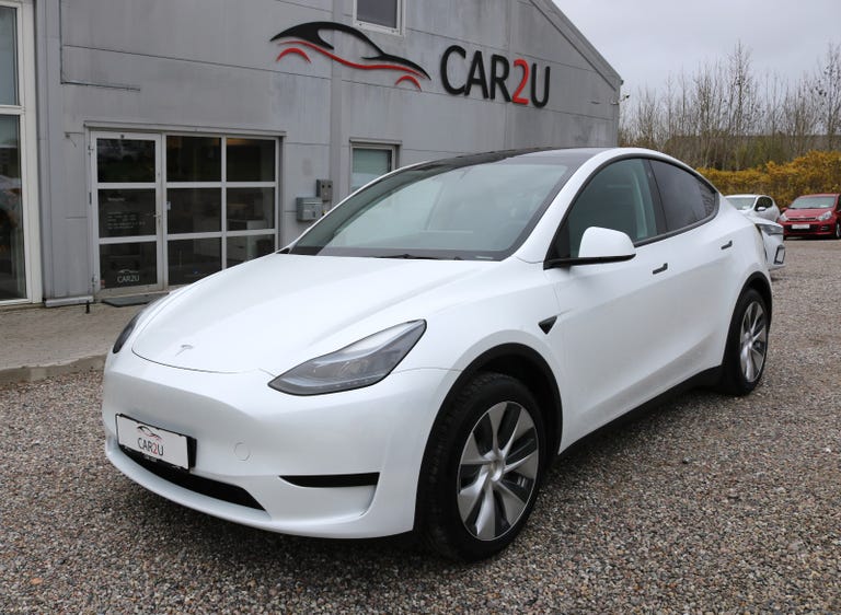 Tesla Model Y RWD