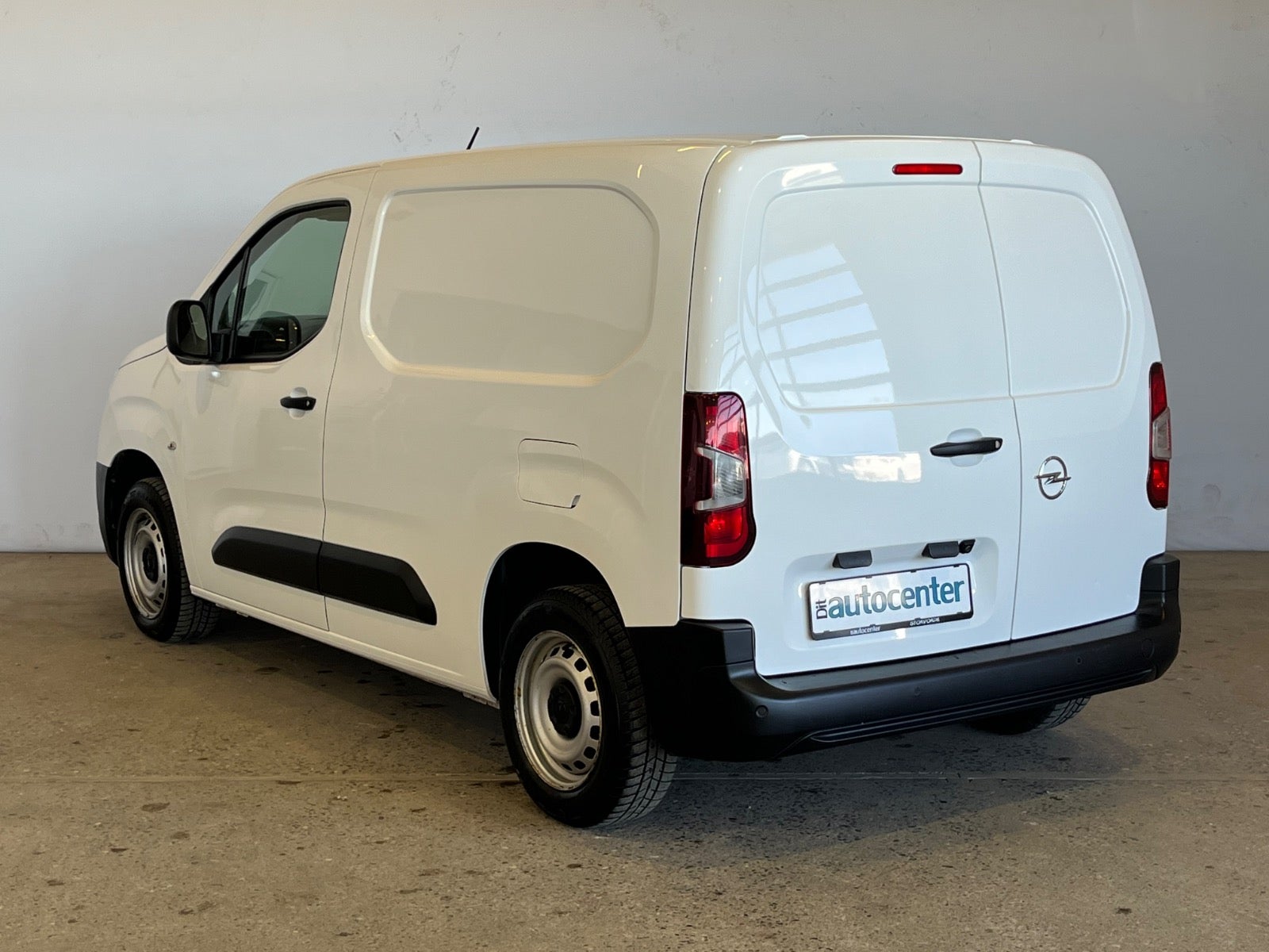 Opel Combo D 102 Enjoy+ L1V1