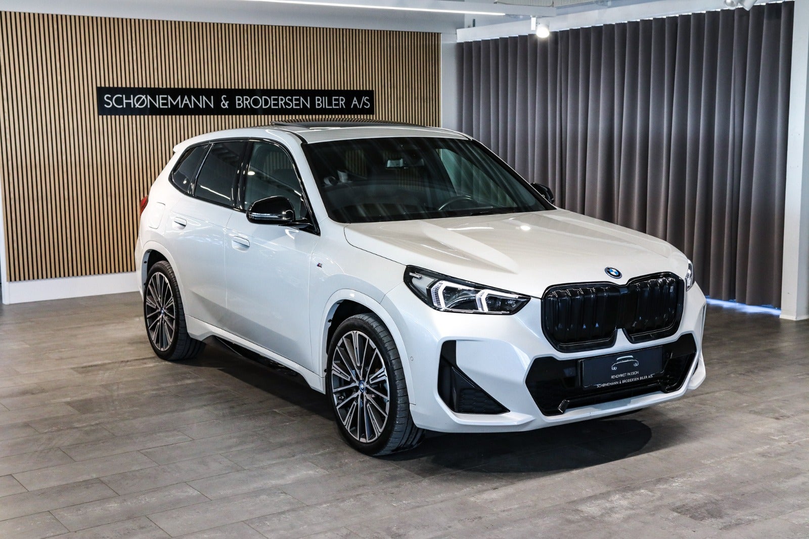 Billede af BMW iX1  xDrive30 M-Sport