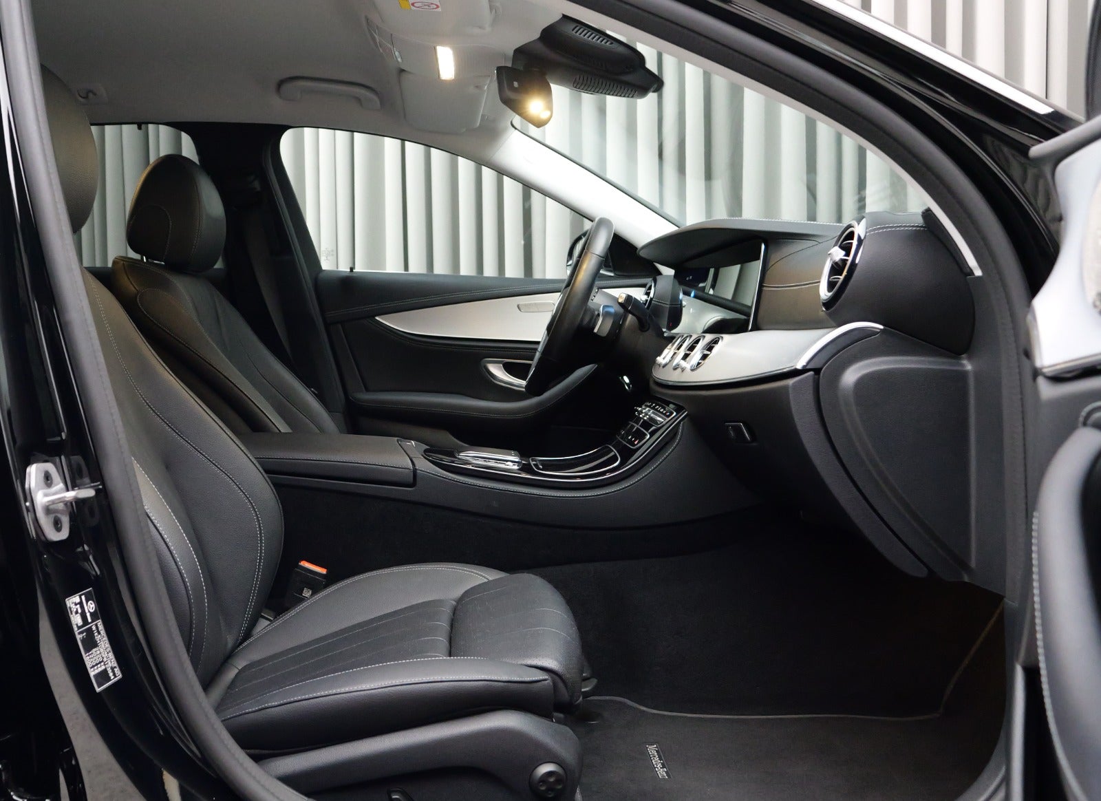 Mercedes E300 de AMG Line stc. aut.