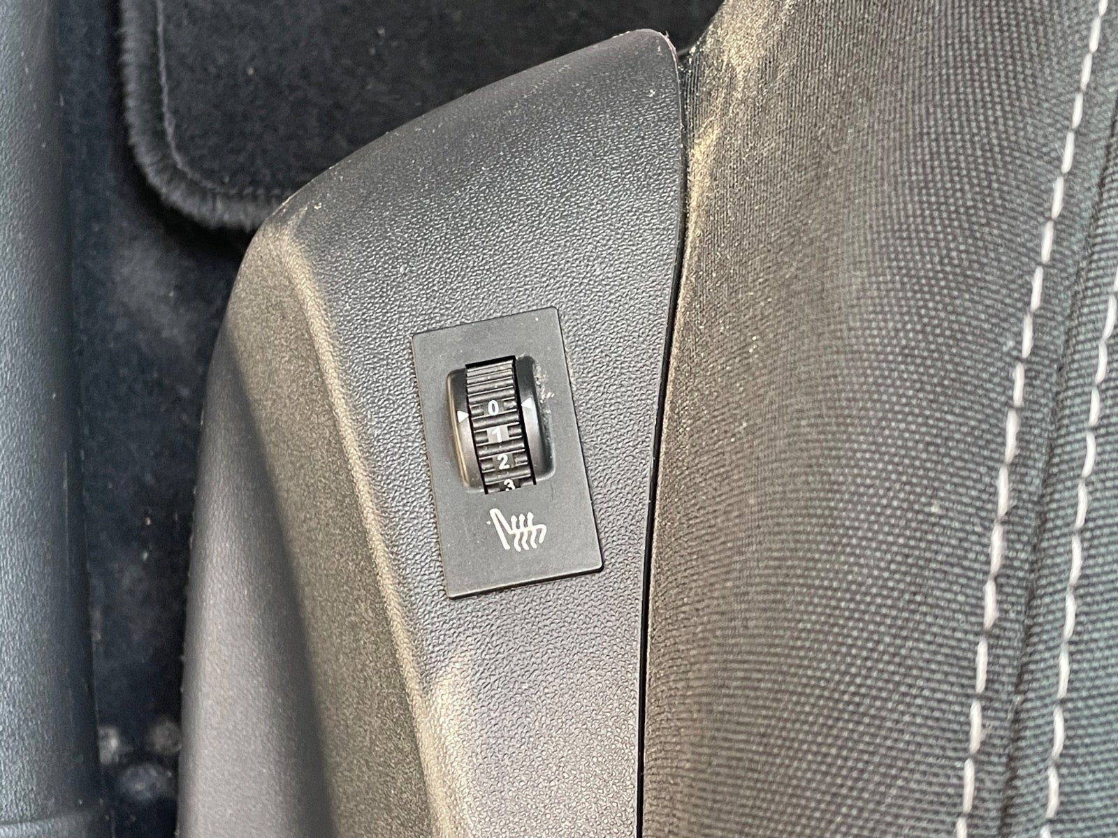 Billede af Peugeot 208 1,5 BlueHDi 100 Prestige Sky