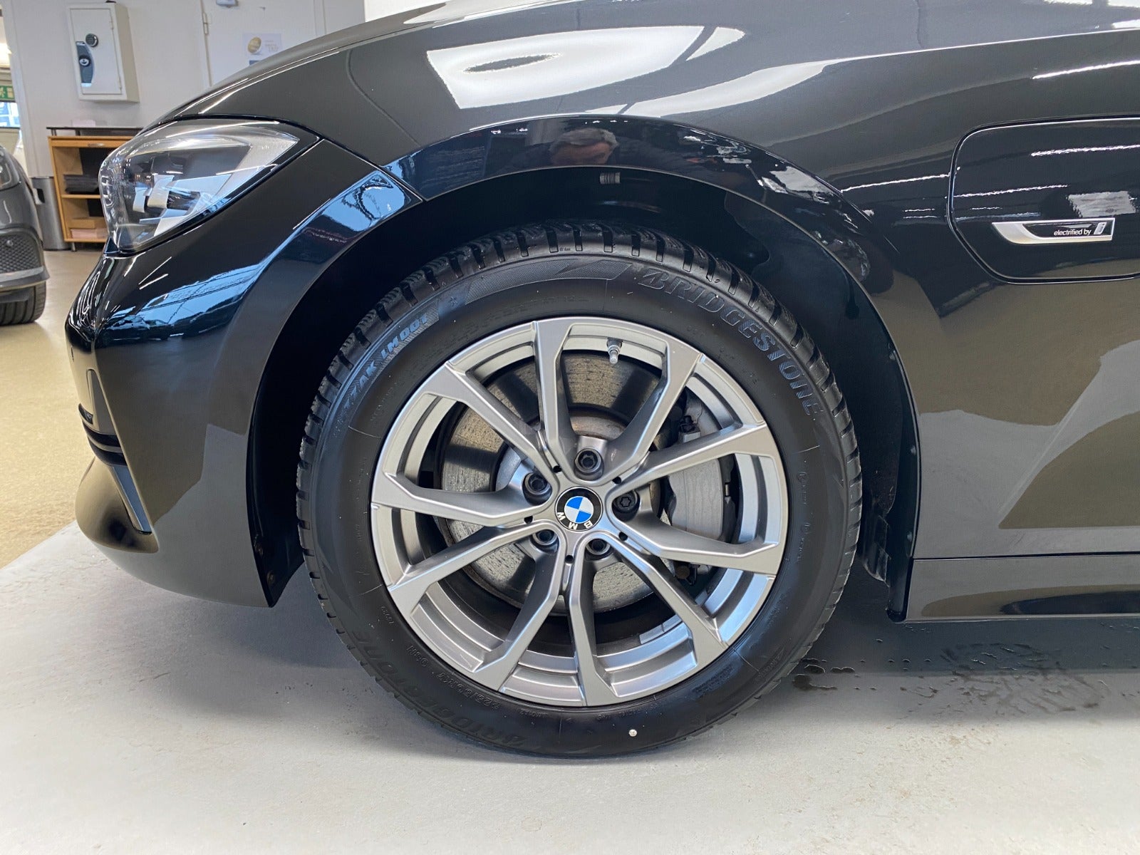 Billede af BMW 330e 2,0 Touring Sport Line aut.