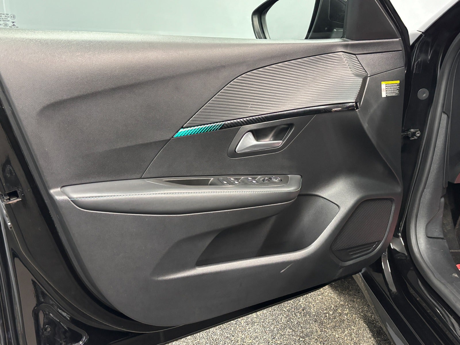 Billede af Peugeot 208 1,5 BlueHDi 100 Allure Sky