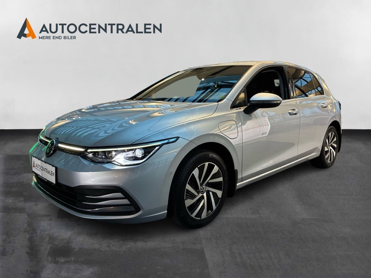 VW Golf VIII eHybrid DSG