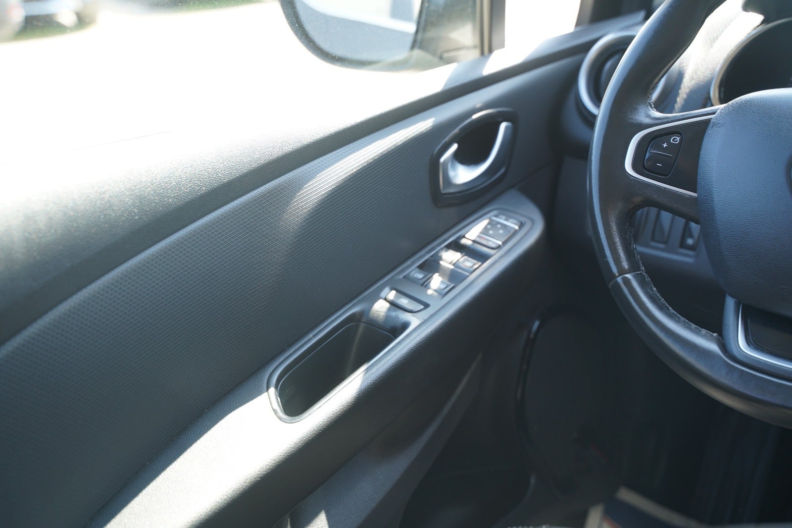 Billede af Renault Clio IV 1,5 dCi 90 Limited Sport Tourer