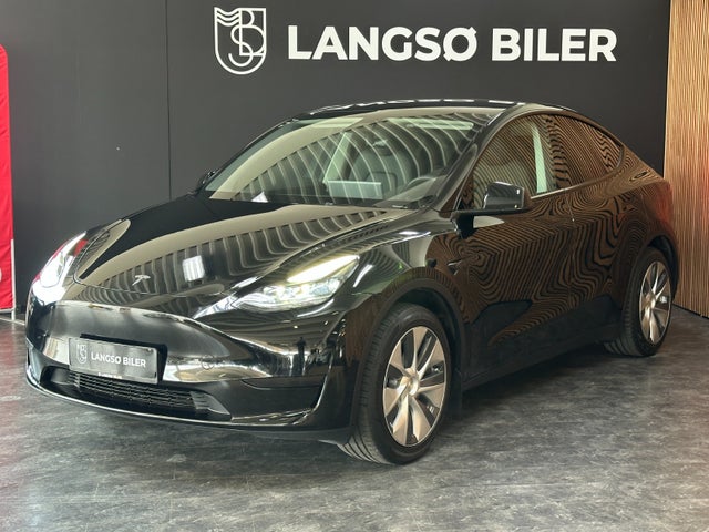 Tesla Model Y  RWD