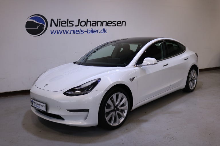 Tesla Model 3 Long Range AWD