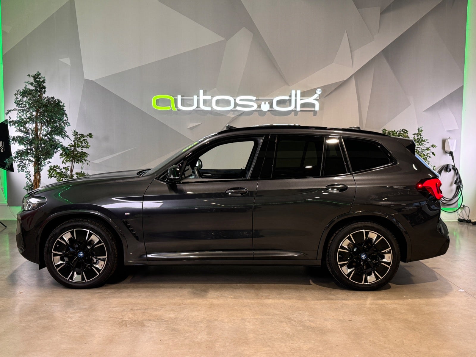 BMW iX3 2023