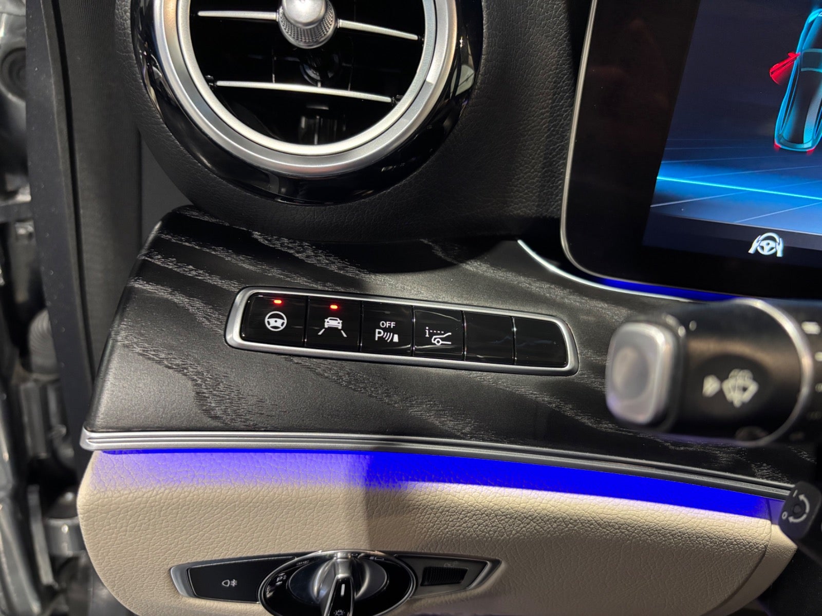 Mercedes E220 d Exclusive Edition stc. aut.