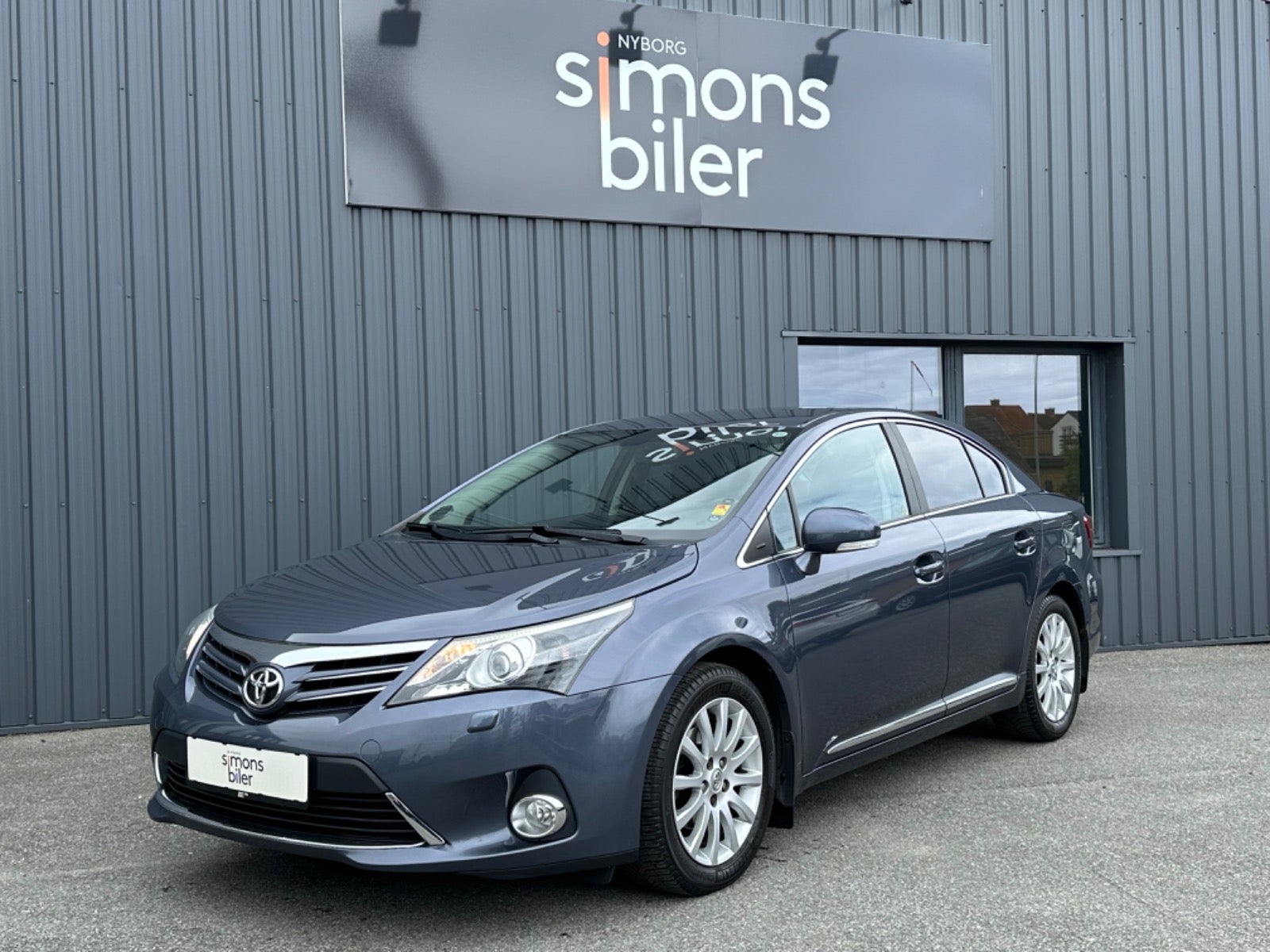 Toyota Avensis 2012