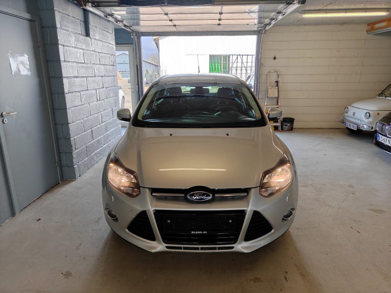 Ford Focus SCTi 125 Titanium stc.