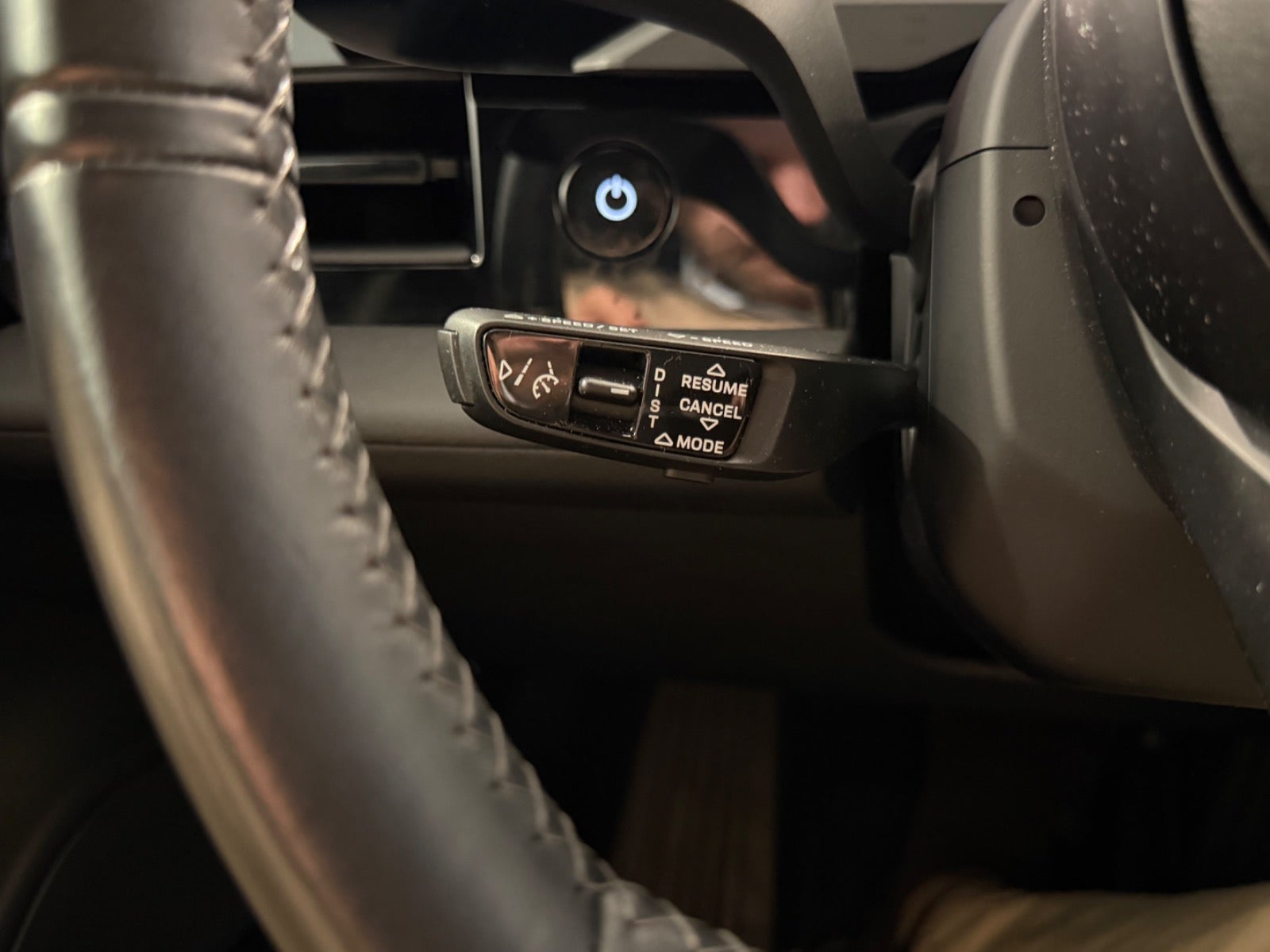 Porsche – Taycan 4S