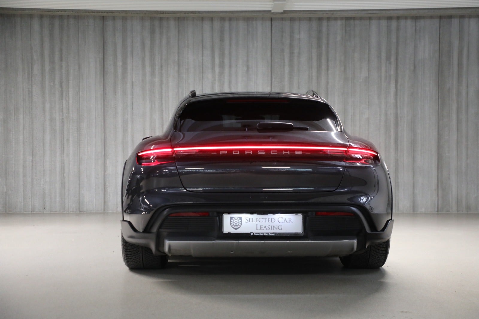 Porsche Taycan 4S Performance+ Cross Turismo