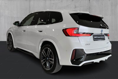 BMW iX1 eDrive20 M-Sport - 2
