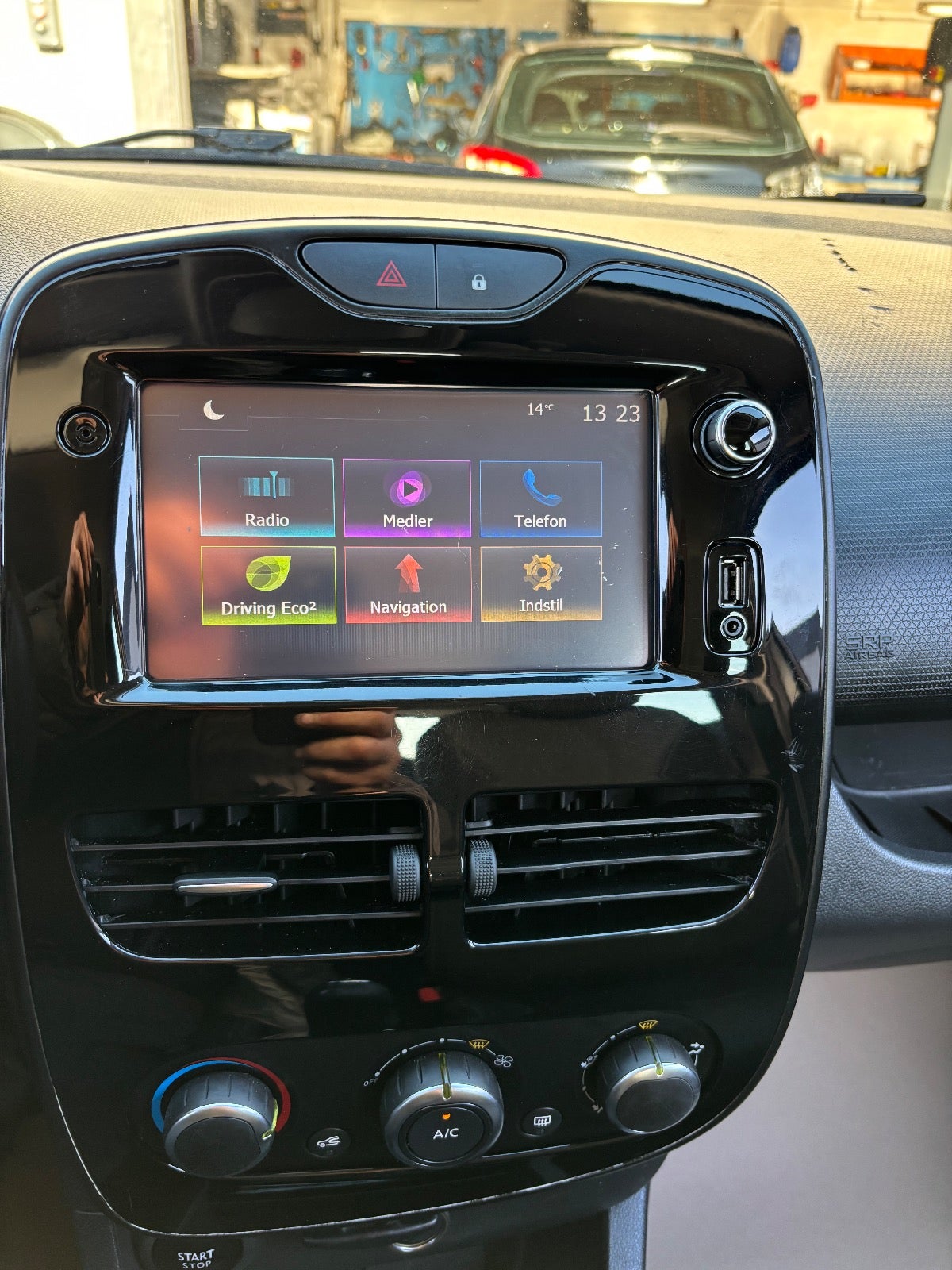 Renault Clio IV TCe 90 Expression Sport Tourer