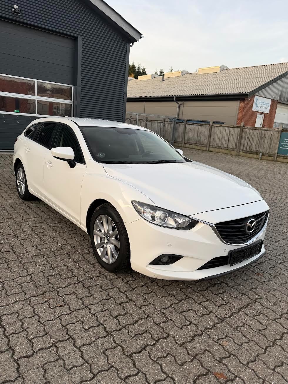 Mazda 6 SkyActiv-D 150 Core Business stc. aut.