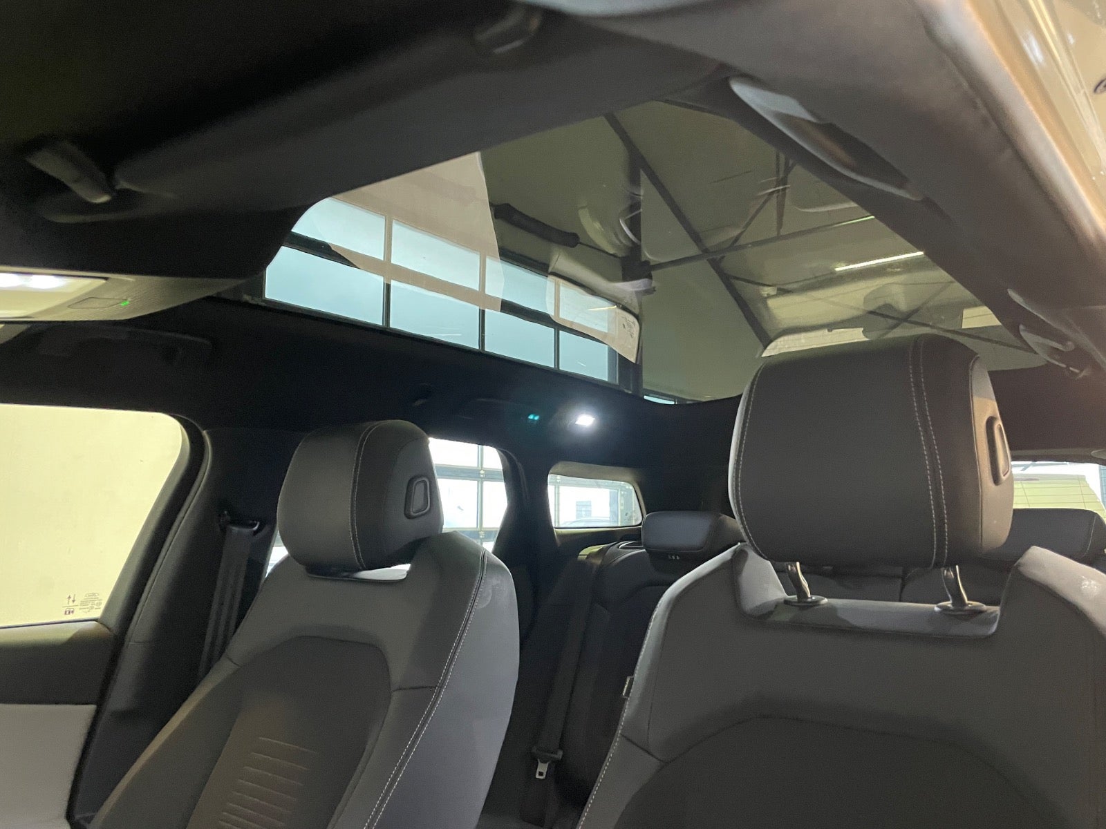 Ford Explorer Premium Extended Range AWD