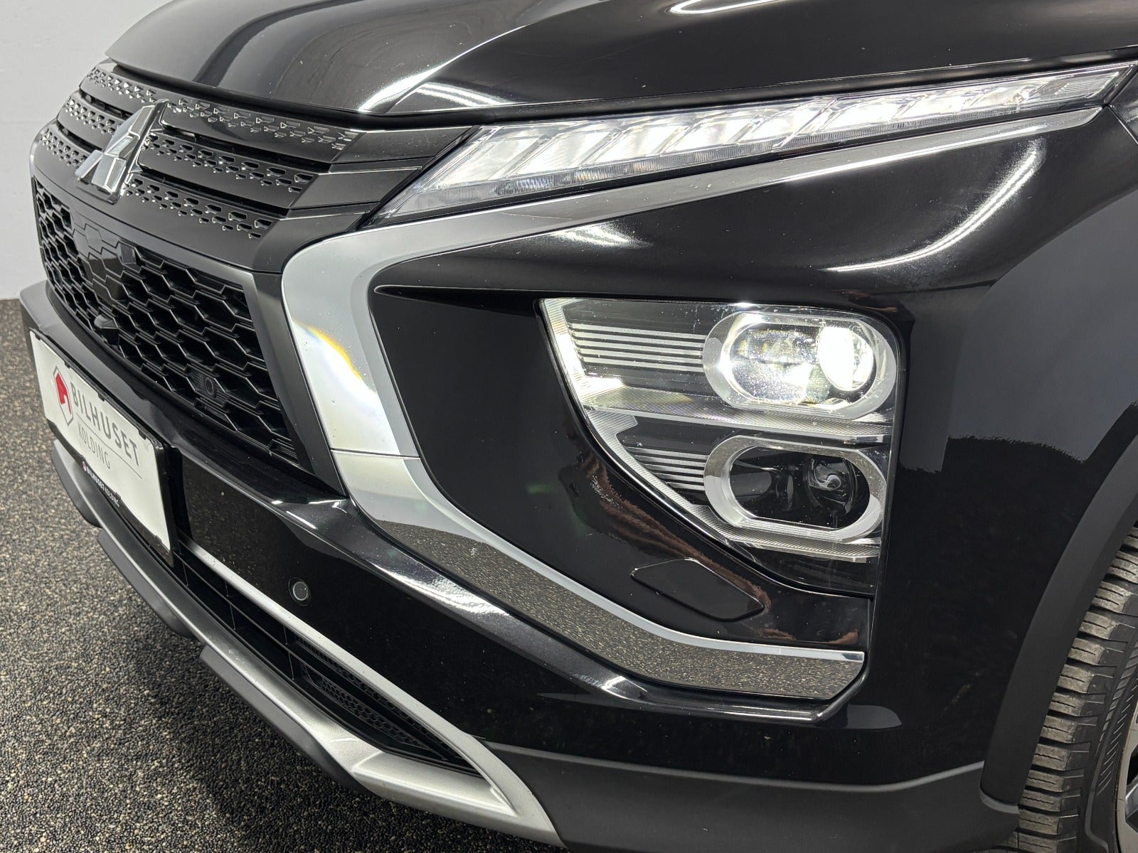 Billede af Mitsubishi Eclipse Cross 2,4 PHEV Invite CVT 4WD