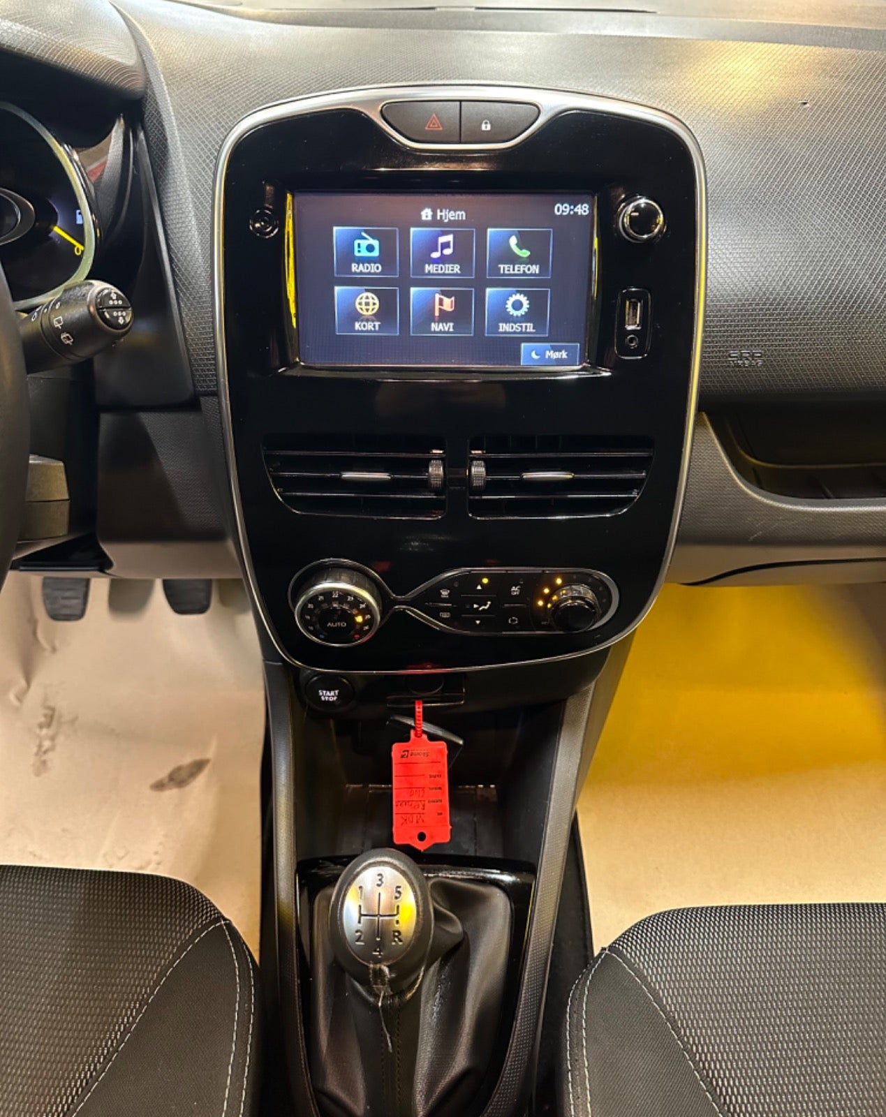 Billede af Renault Clio IV 0,9 TCe 90 Dynamique Sport Tourer