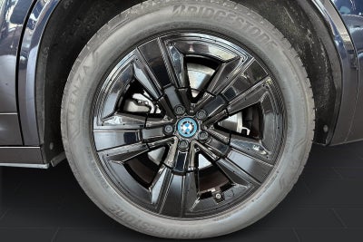 BMW iX3 Charged M-Sport