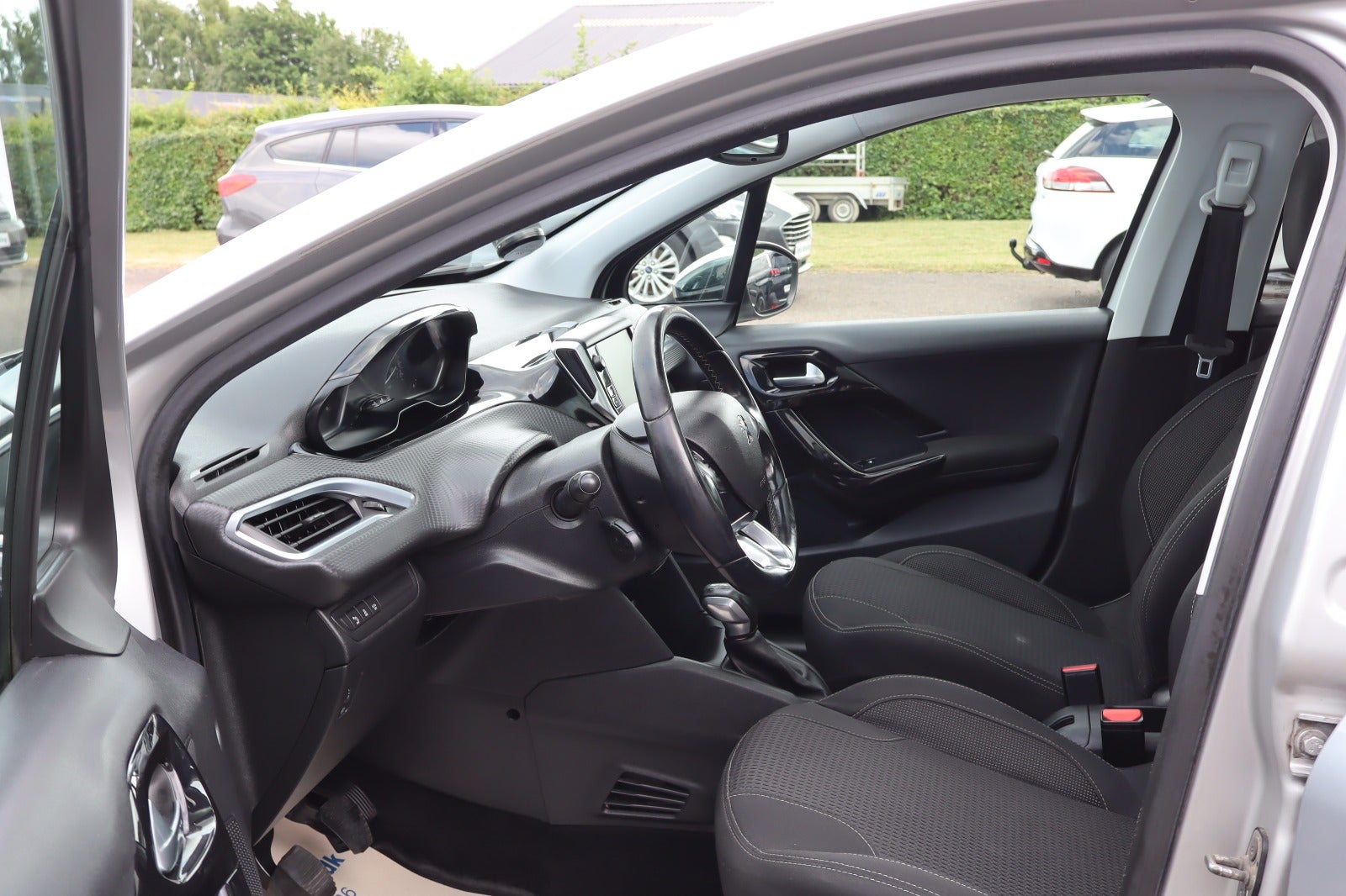 Billede af Peugeot 208 1,6 BlueHDi 100 Allure