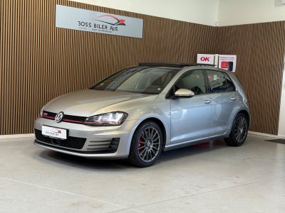 VW Golf VII 2,0 GTi Performance DSG BMT