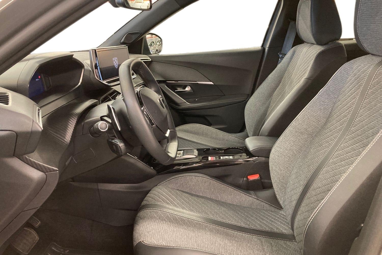 Billede af Peugeot 2008 1,2 PureTech 130 Allure EAT8