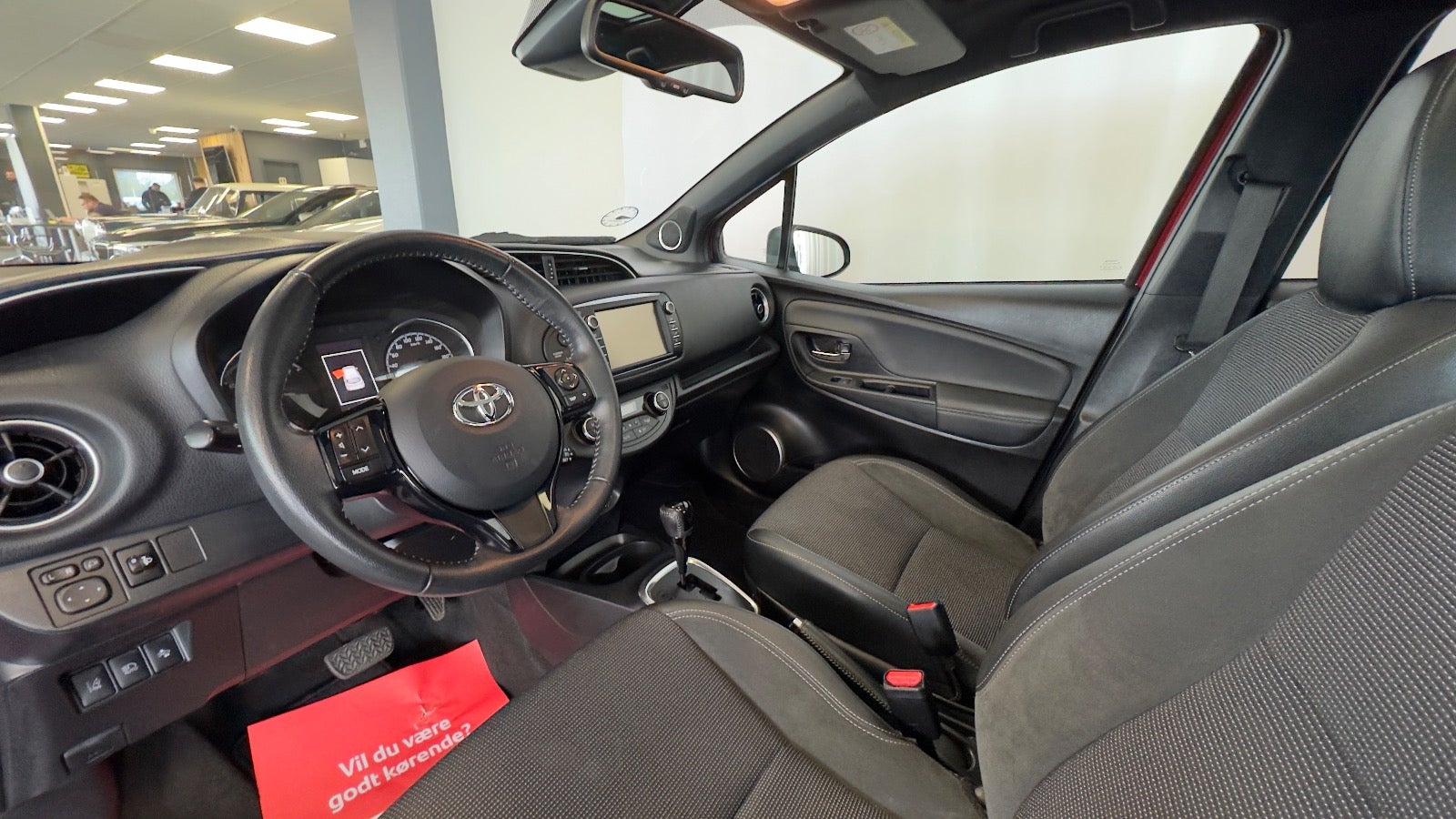 Billede af Toyota Yaris 1,5 Hybrid CHIC e-CVT