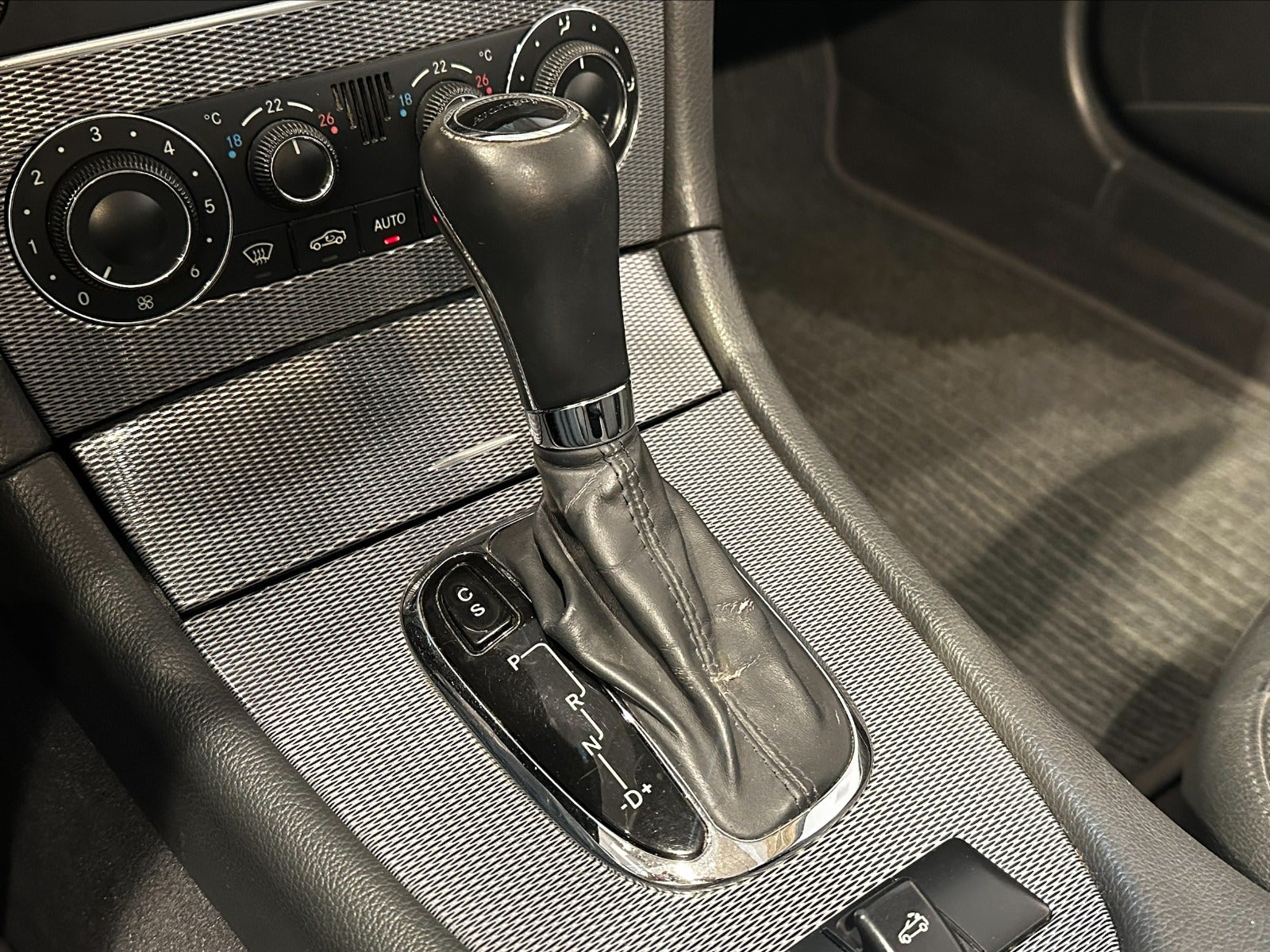 2005 Mercedes CLK200