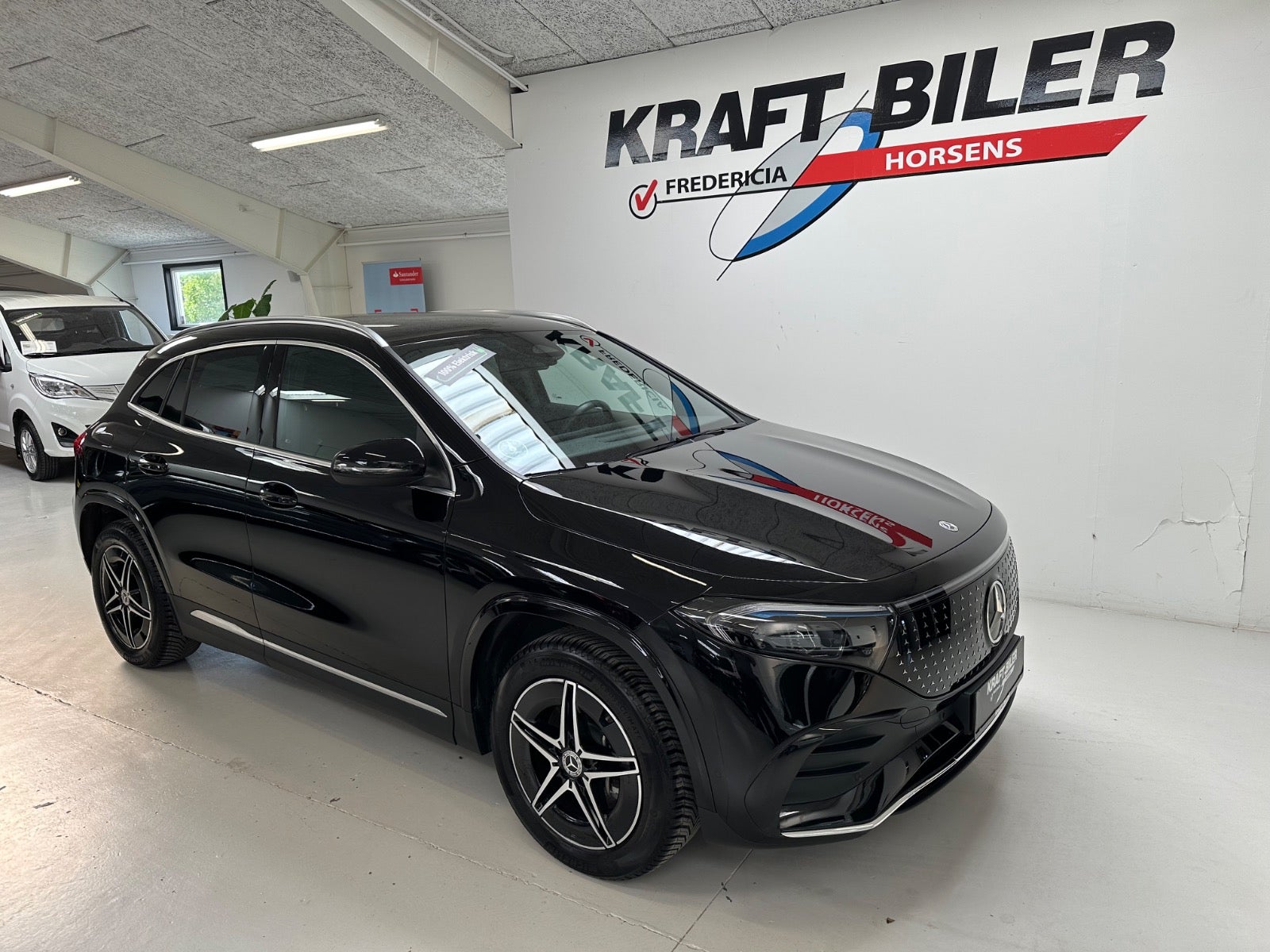 Billede af Mercedes EQA350  AMG Line 4Matic