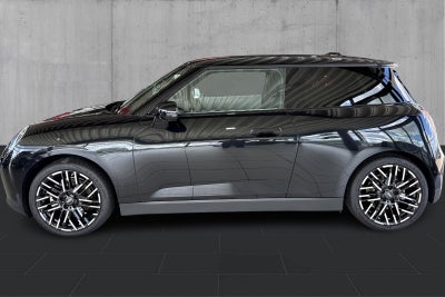 MINI Cooper E Favoured Trim M - 1