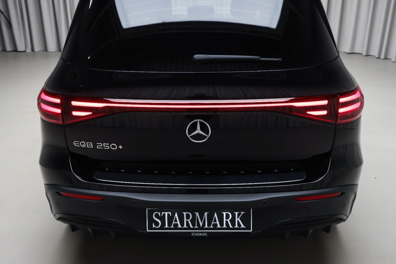 Mercedes-Benz EQB 250+