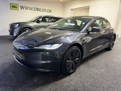 Tesla Model 3  RWD 4d