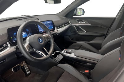 BMW iX2 eDrive20 M-Sport BMW iX2 eDrive20 M-Sport - 4